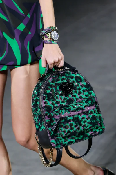 Look 44